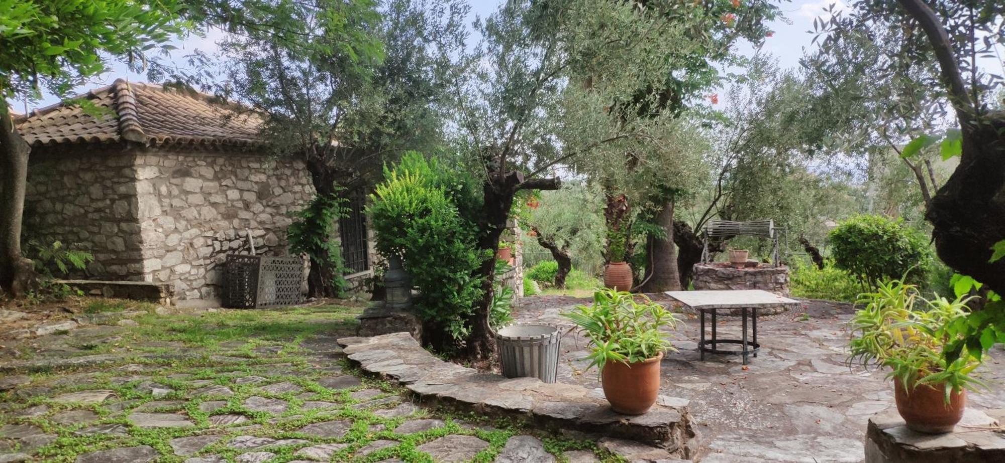 Polas Residencies Aparthotel Kalamata Exterior photo